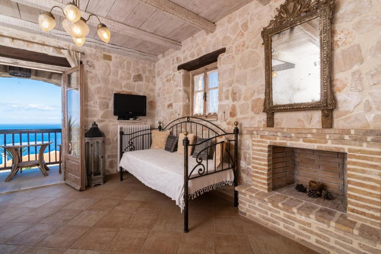 Ferienhaus Strofilia Authentic *